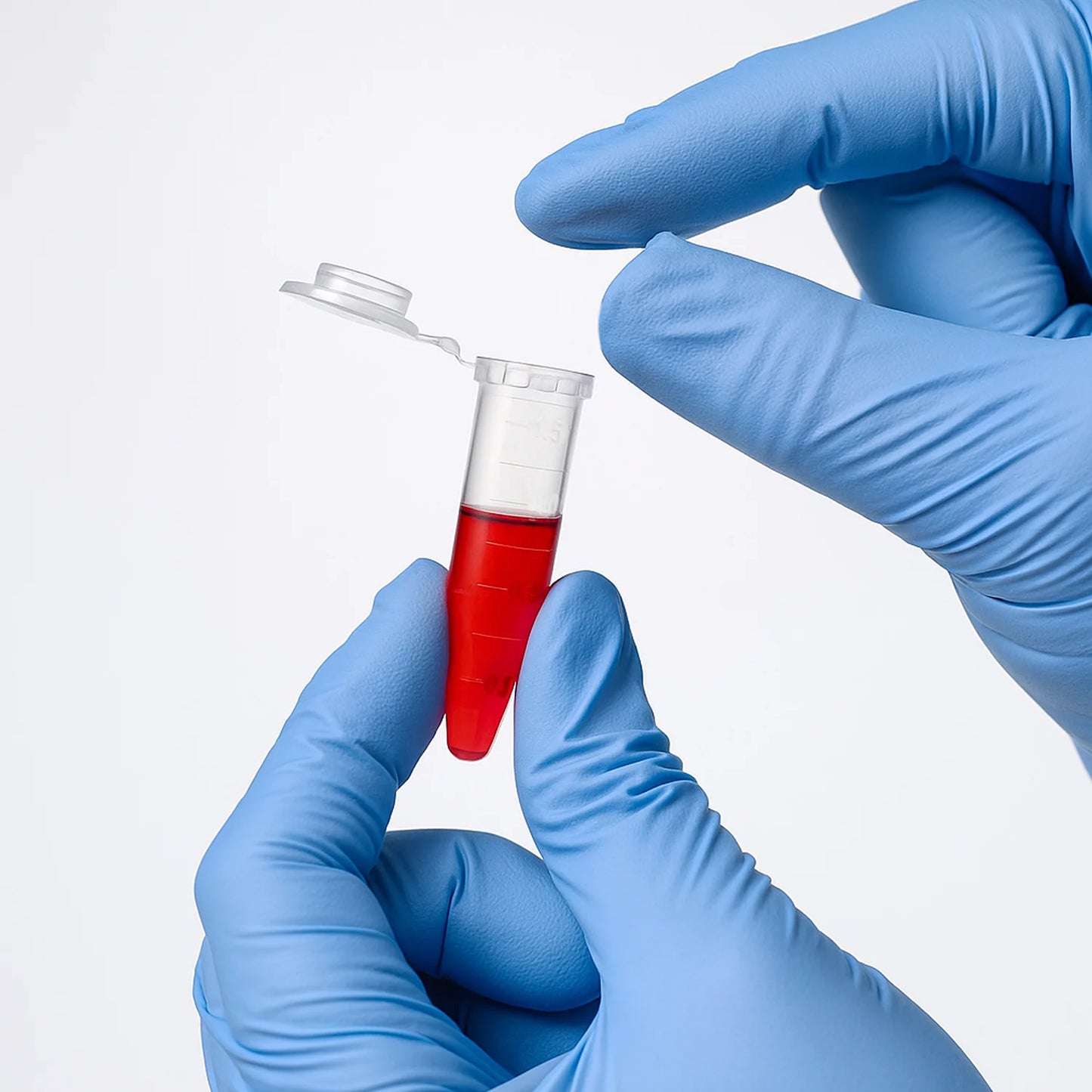 Criovial con Tapa a Presión No Estéril de 1.5 ML BOLSA 500 UND