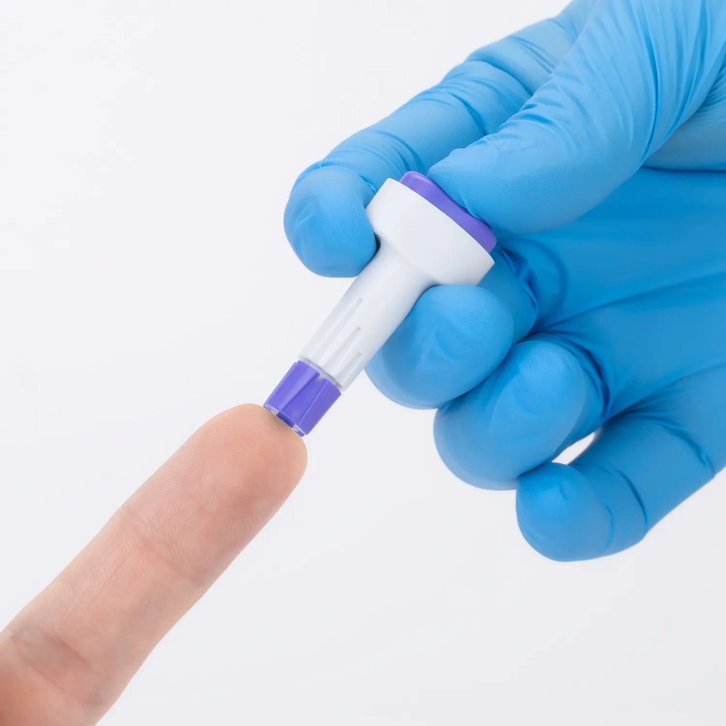 Lancetas Retráctil ACCU CHEK SAFE T PRO PLUS 23 G CAJA 200 UND