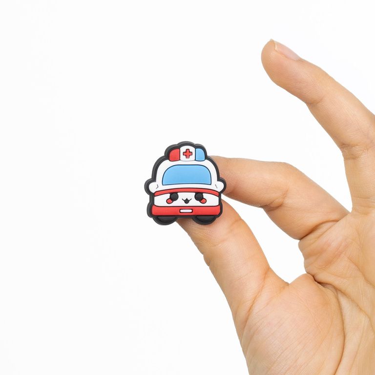Pin Decorativo para Estetoscopio Kamed Ambulancia