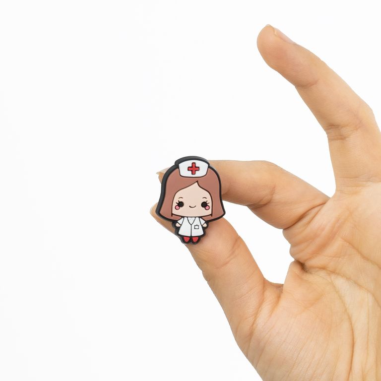 Pin Decorativo para Estetoscopio Kamed Enfermera