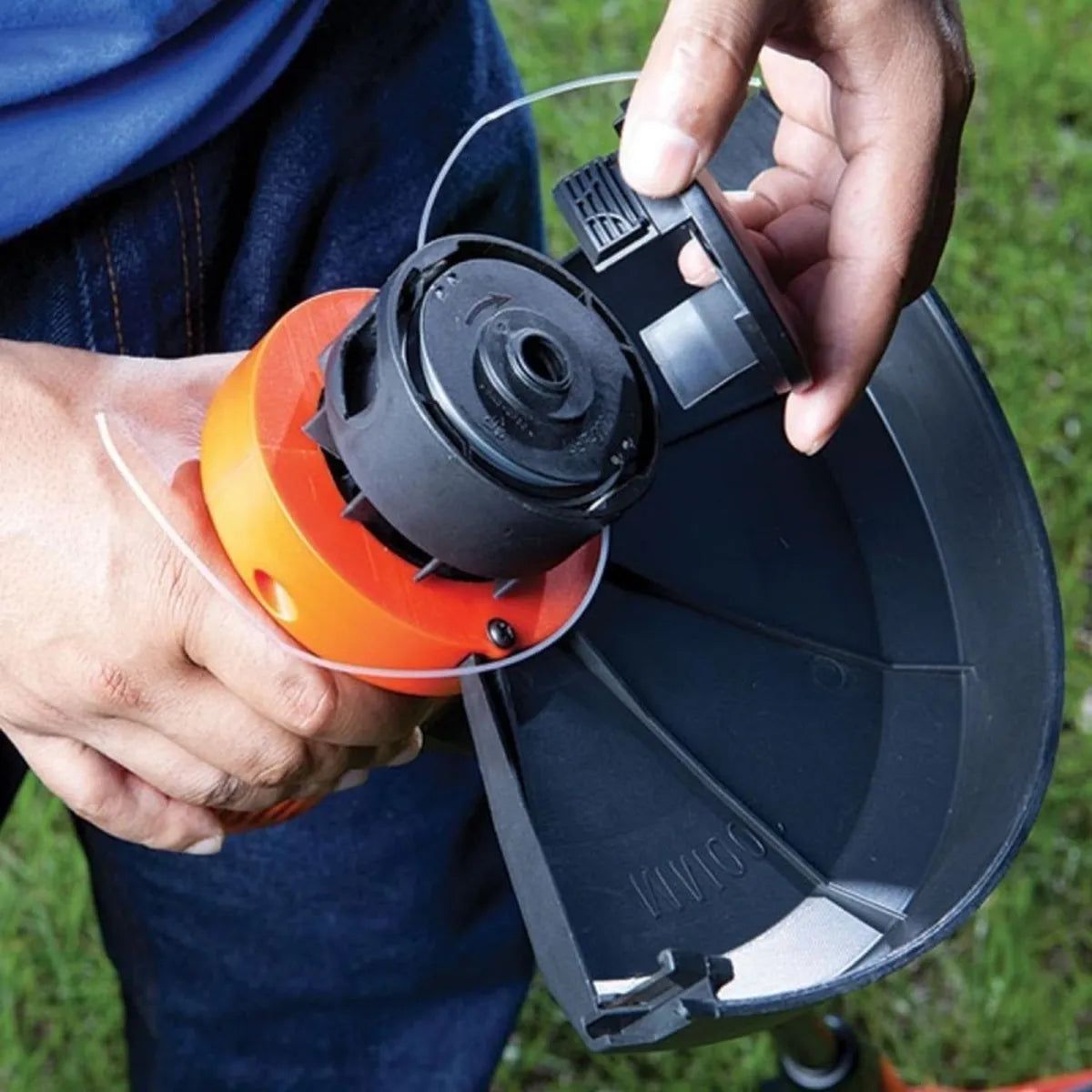 Desbrozadora / Orilladora Eléctrica 11" 600 W BLACK+DECKER GL600N-B2