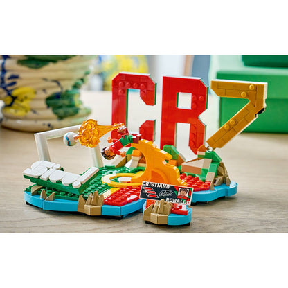 Set de Construcción Cristiano Ronaldo Momentos Destacados 490 Piezas LEGO Editions 43012